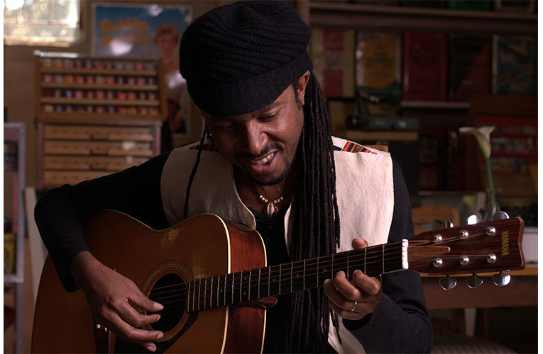 Multi-instrumentalist Lolo Rollins’ new album Son of the Soil is an organic album touching the soul of the listener