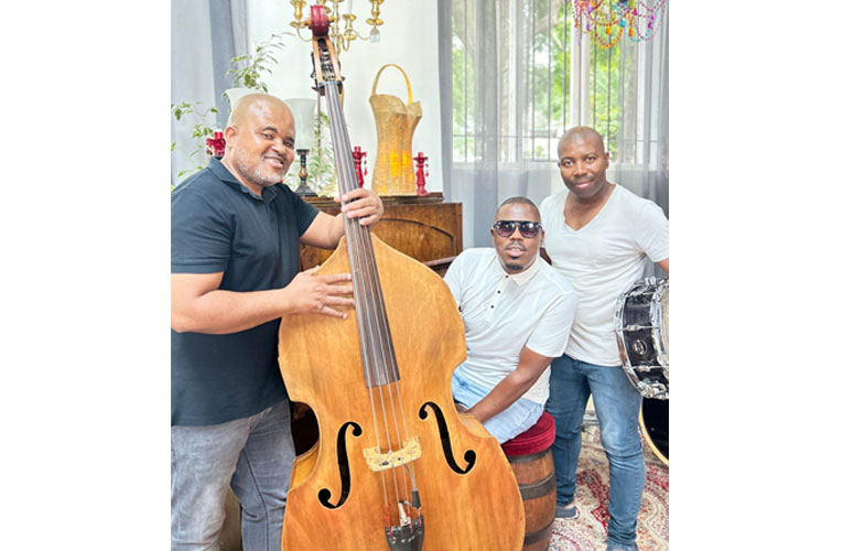 Popular trio The Luyanda Madope back at new Melville eatery for a performance on Easter Sunday
